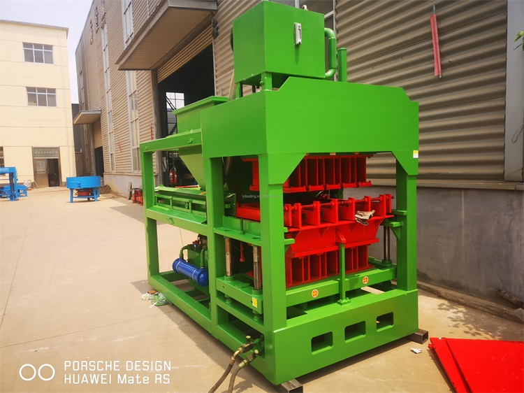 Largest capacity HBY10-10 New design hydraulic pressure clay earth soil cement interlocking brick ma(图1)